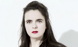 Amelie Nothomb: “La persona que te ama es la única que tiene el poder de envenenarte”