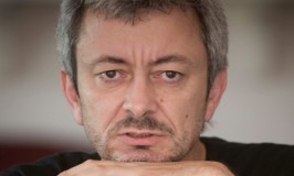 Ficción: una casa en llamas que enciende el debate